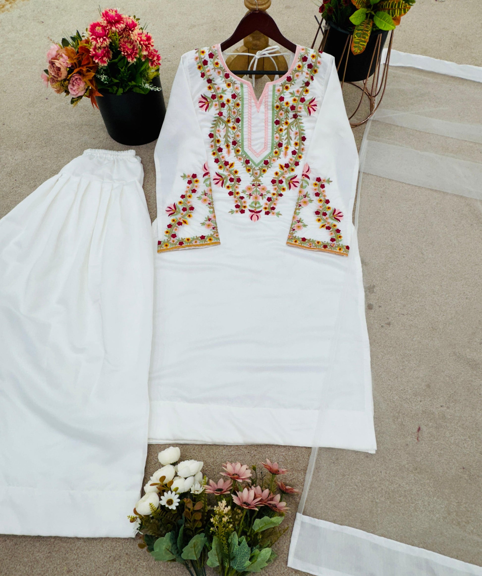 π₯ Designer Natural Crepe Silk Set β¨