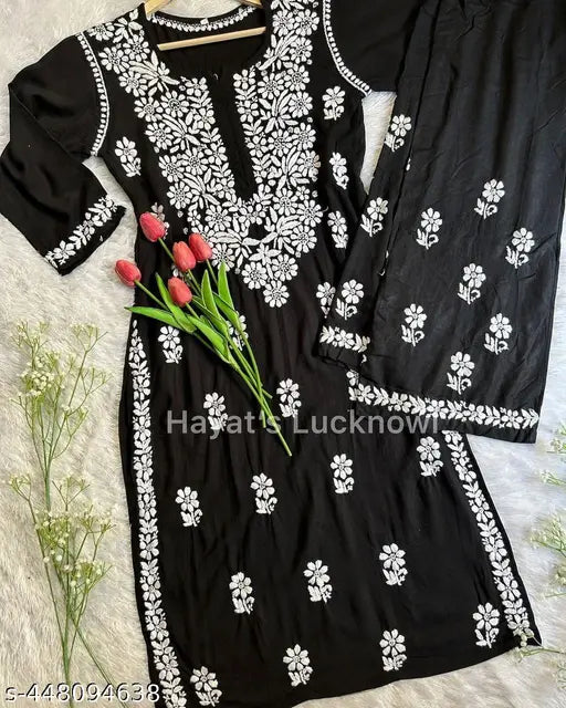 🤍 Grace in Threads – Chikankari Embroidered Kurti with Palazzo Set