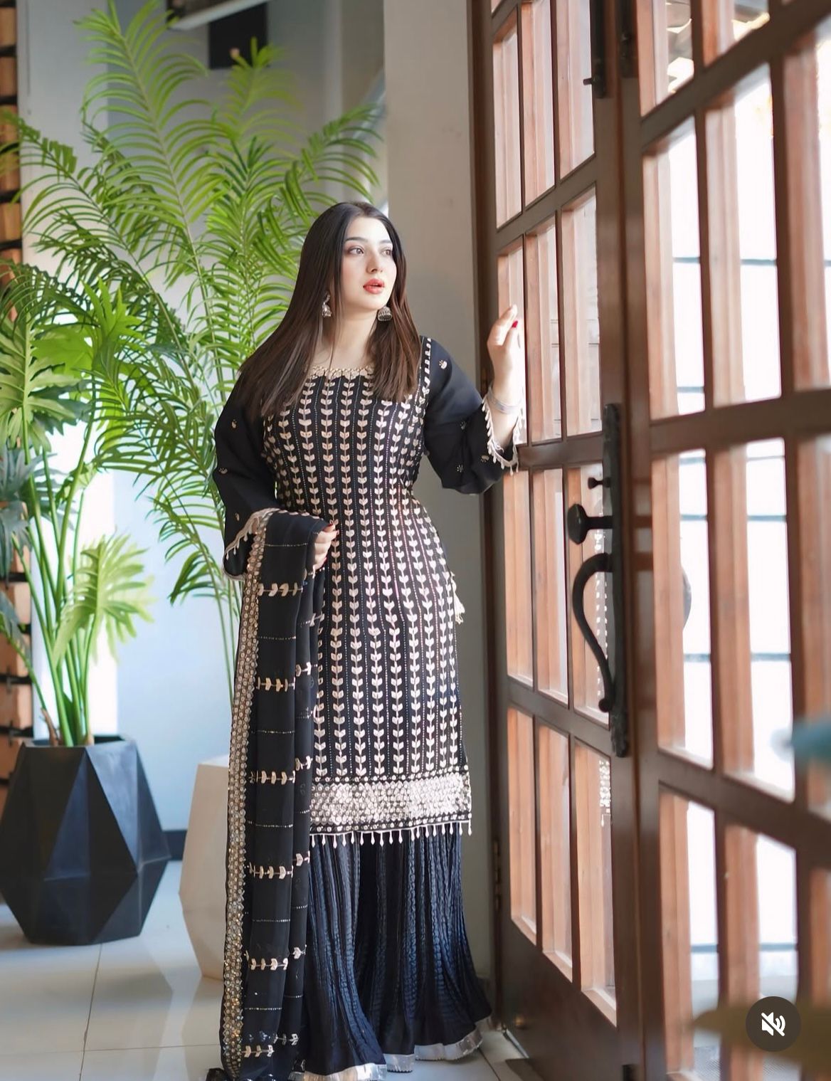 🔥 NEW LAUNCH – PREMIUM FOX GEORGETTE SHARARA SET 🔥