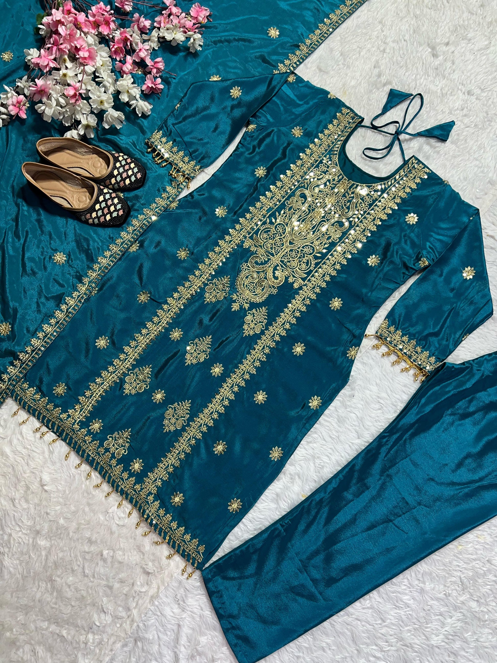 ✨ NEW ARRIVAL – ROYAL LOOK REDEFINED ✨