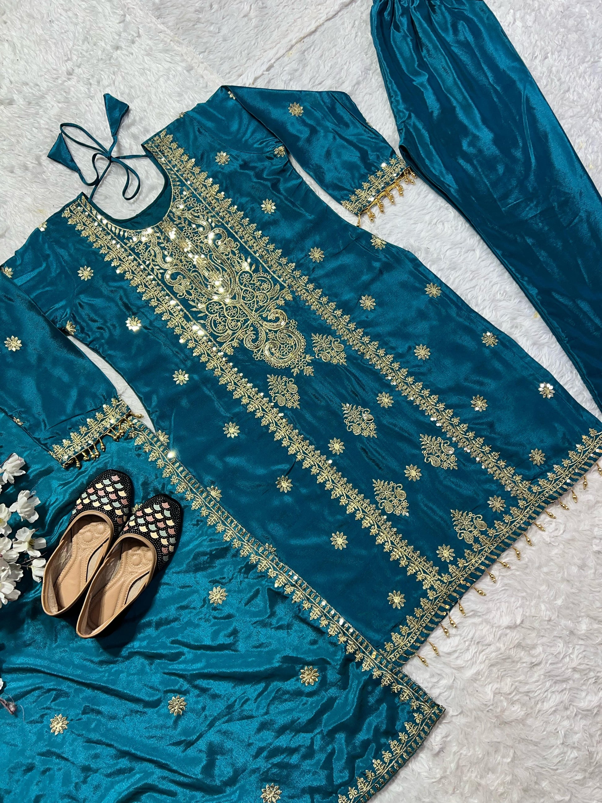 ✨ NEW ARRIVAL – ROYAL LOOK REDEFINED ✨