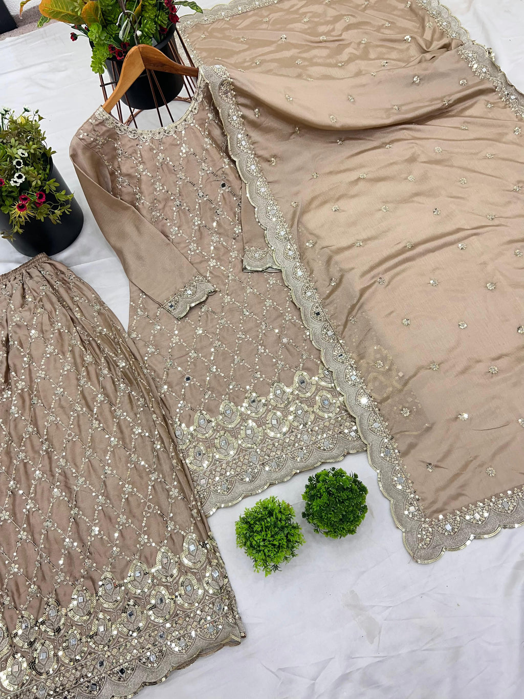 💫 PRESENTING – THE ROYAL SHARARA 💫