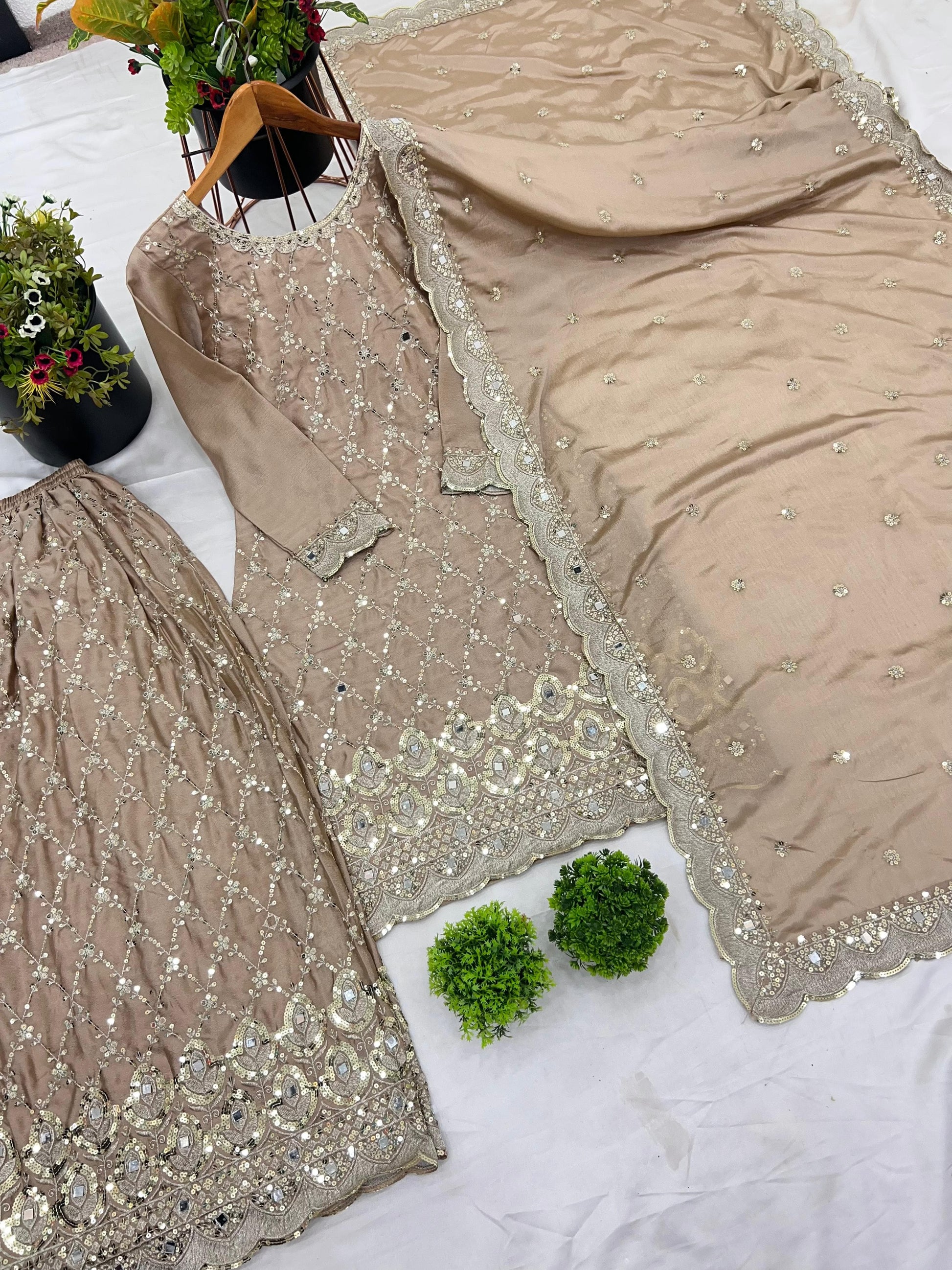 💫 PRESENTING – THE ROYAL SHARARA 💫