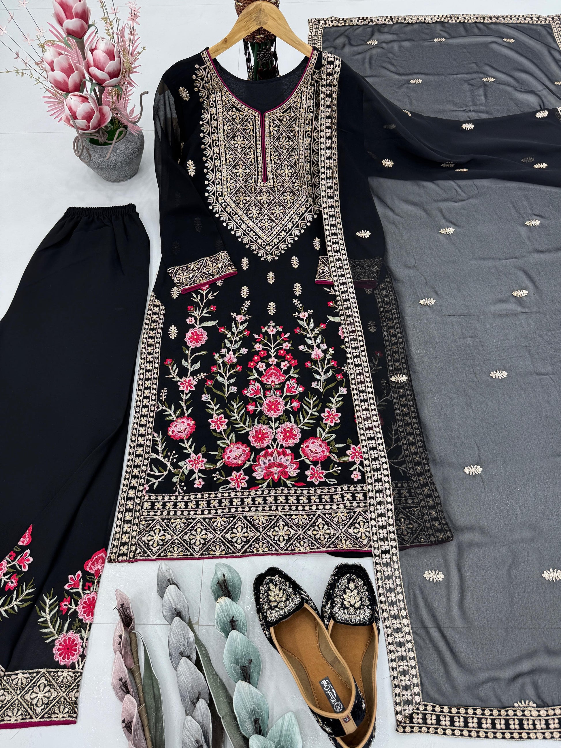 🌟 Royal Radiance: Real Mirror Embroidered 3-Piece Set 🌟