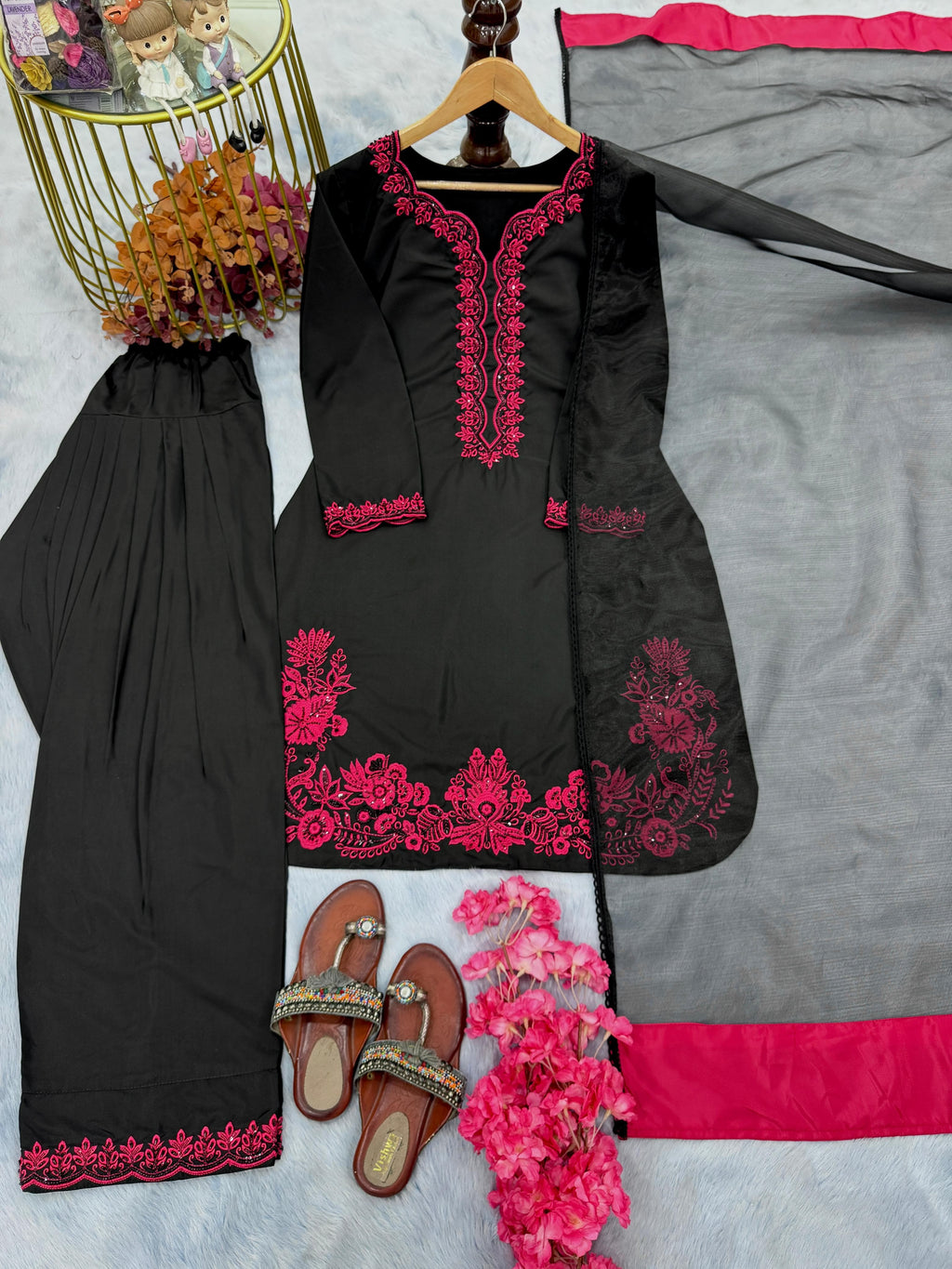 👑 Designer Set with Pure Natural Crepe & Farshi Palazzo 👑