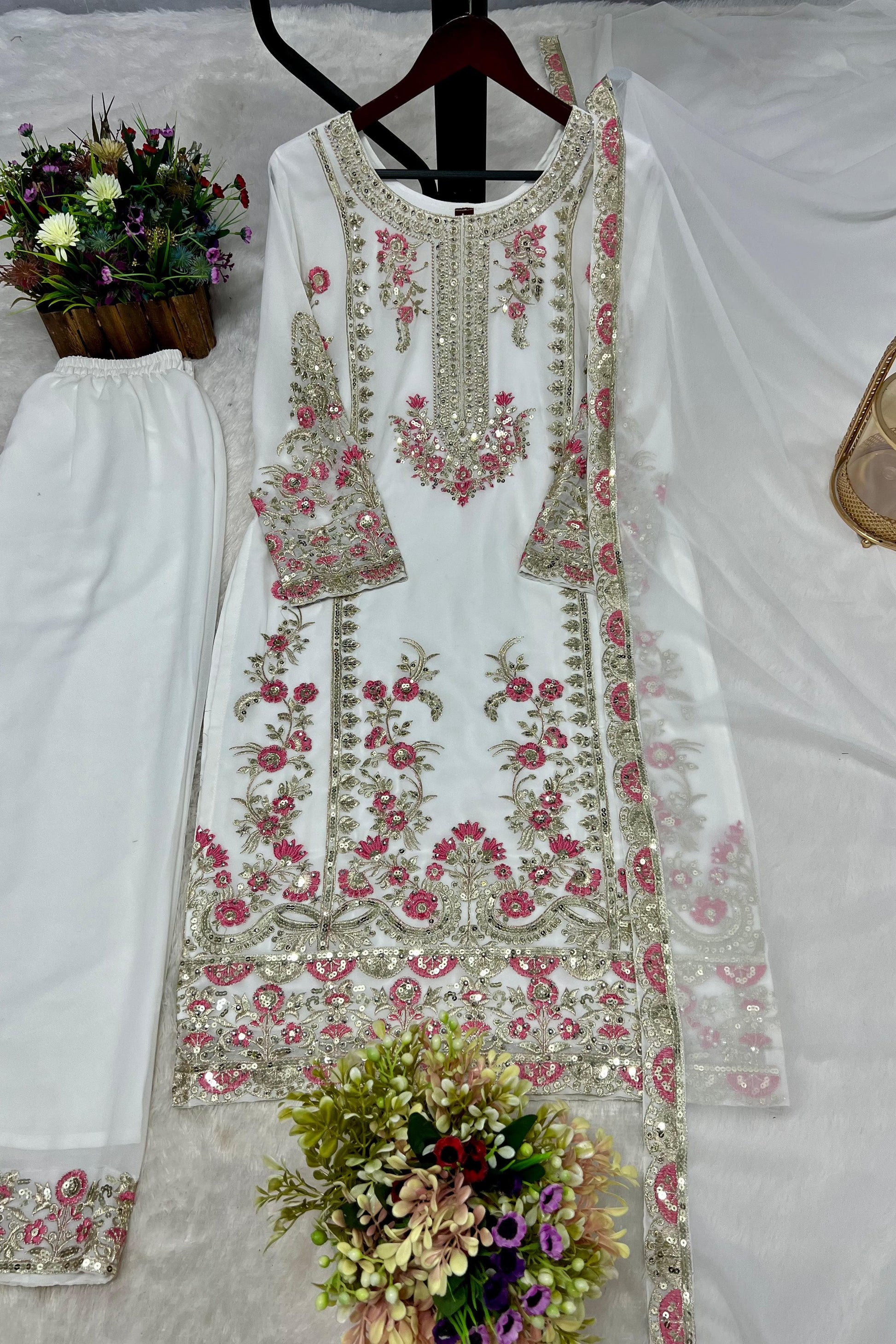 💫 Elegant 3-Piece Embroidered Set 💫