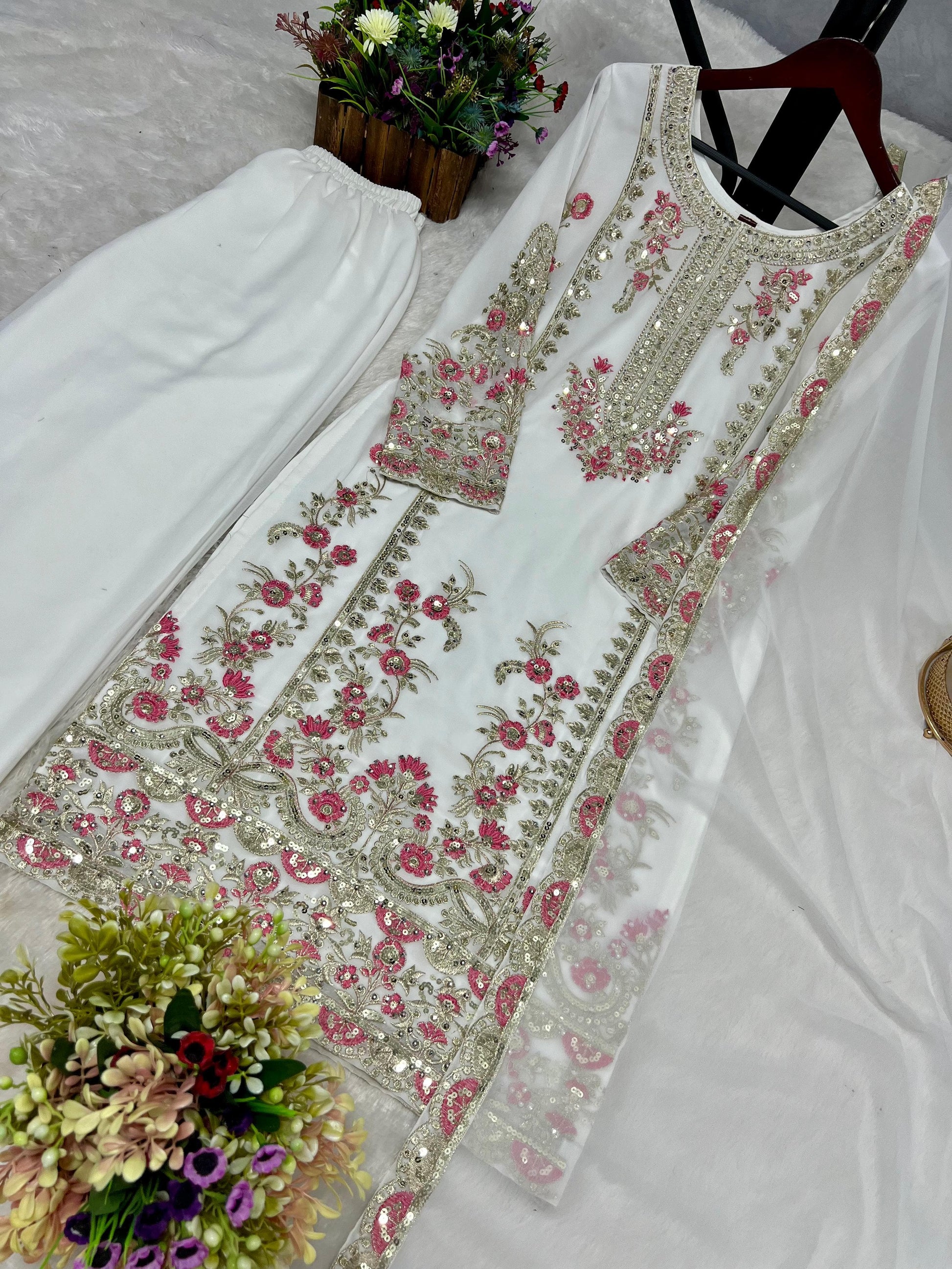 💫 Elegant 3-Piece Embroidered Set 💫