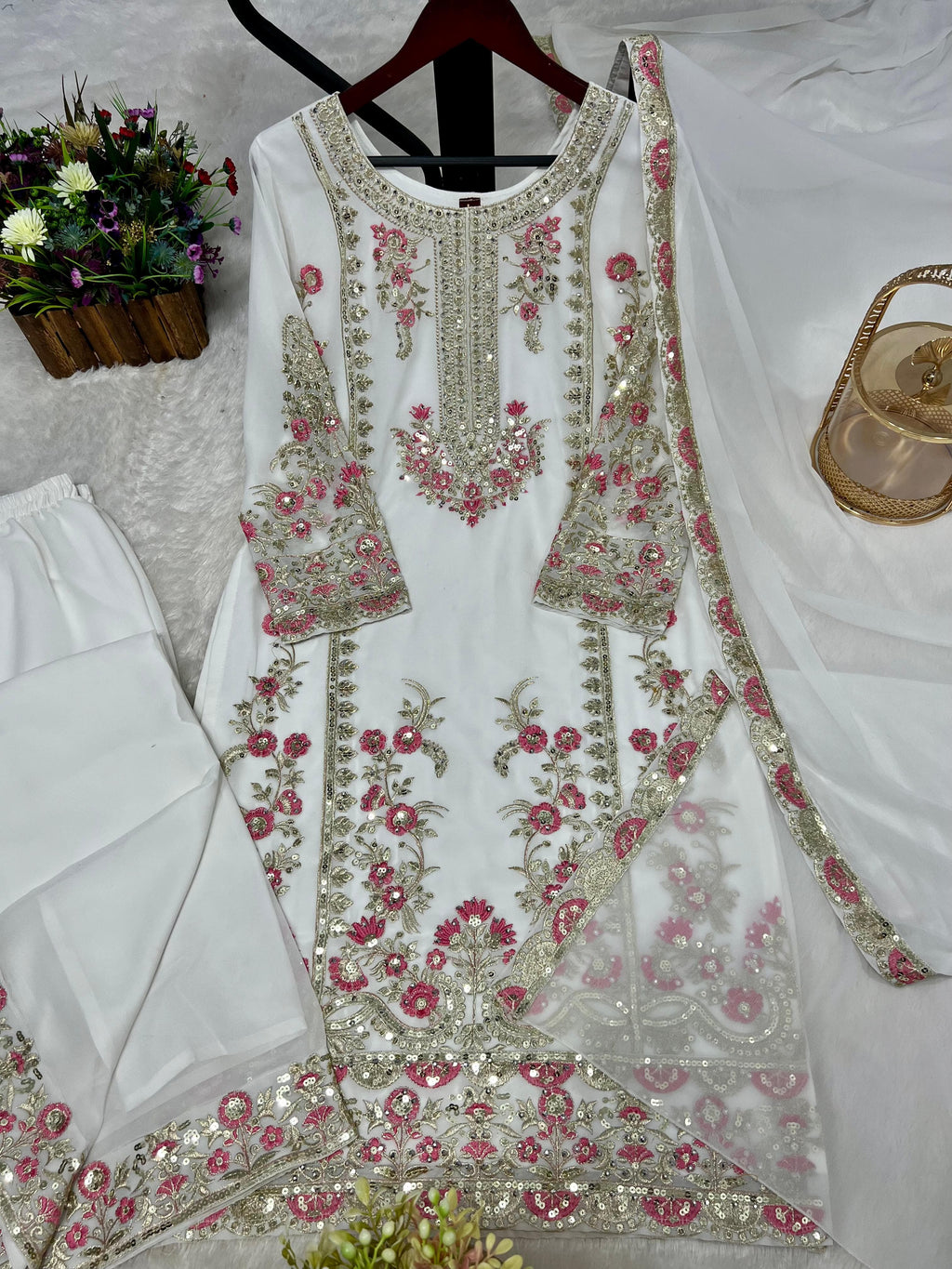 💫 Elegant 3-Piece Embroidered Set 💫