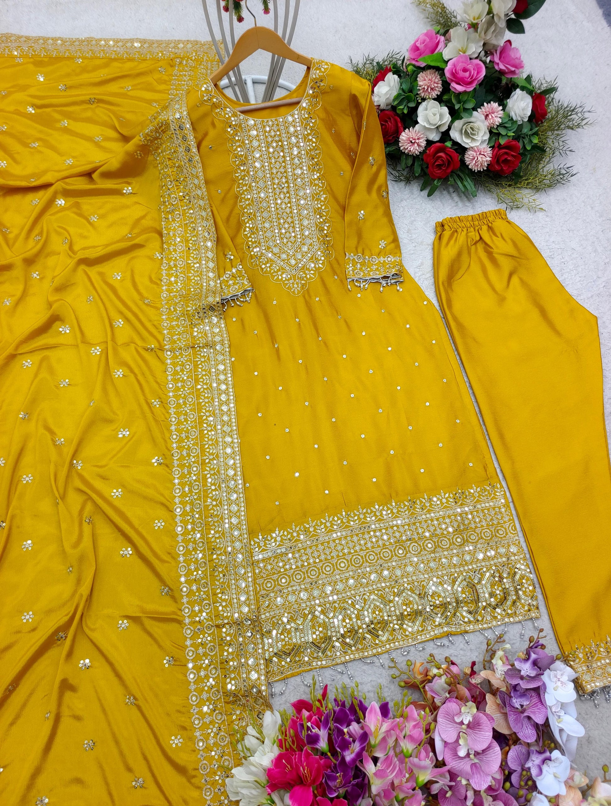 💫 Elegant Cinon Silk Top-Pant-Dupatta Set 🔥