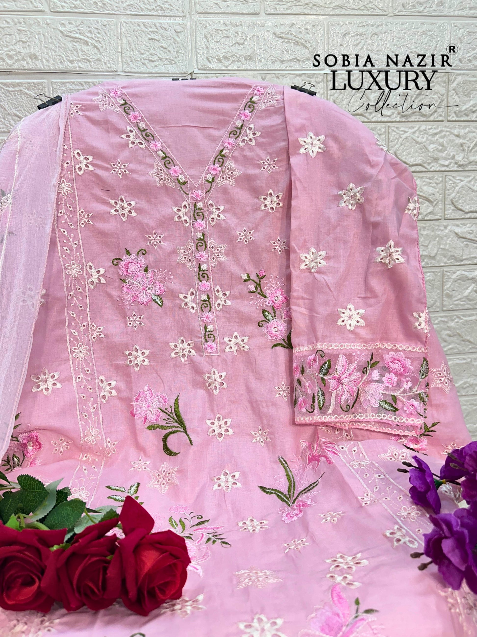 ✨ Semi-Stitched Lawn Chikankari Suit with Embroidered ✨