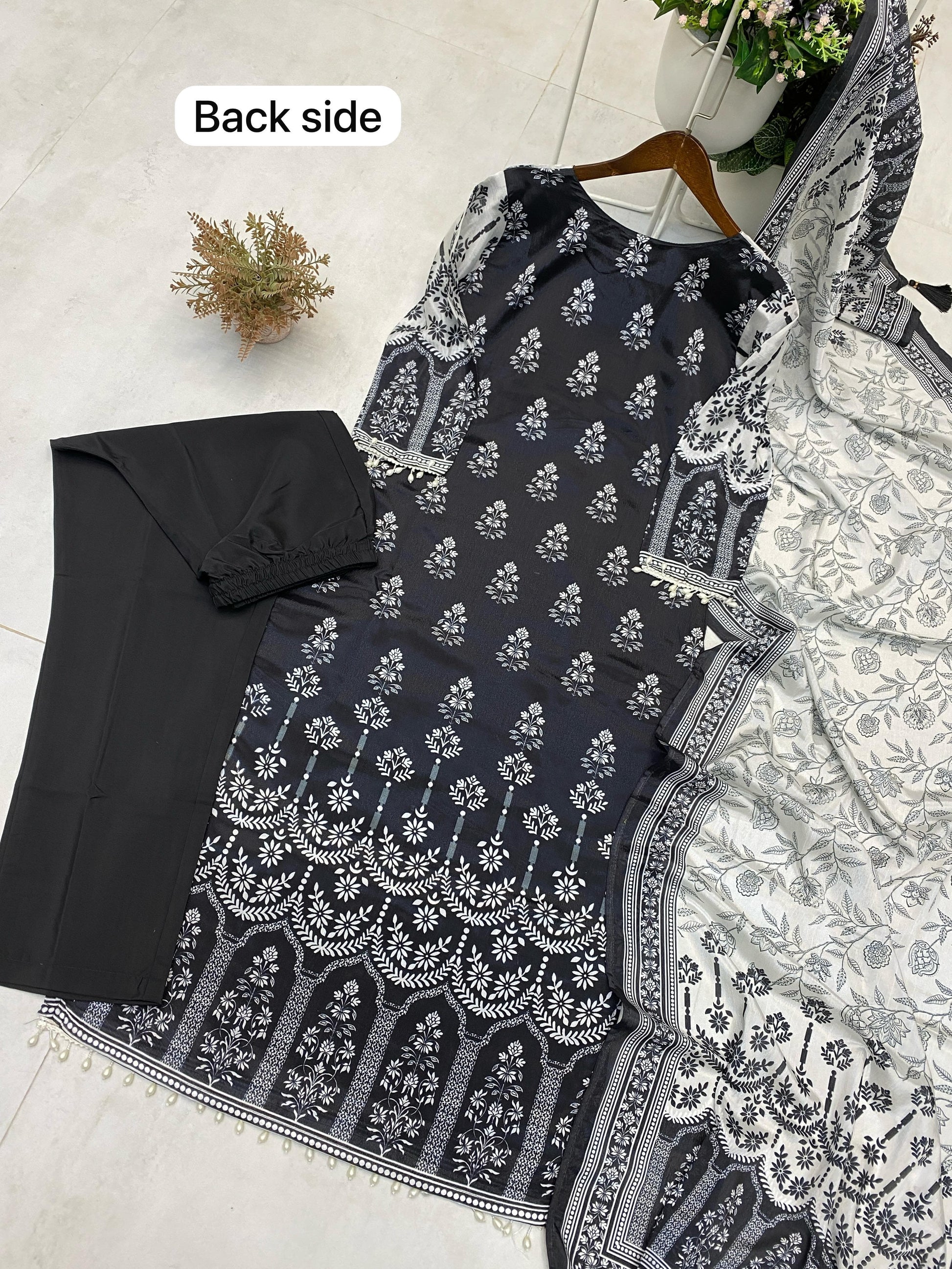 🌟 Trending Chinon Designer Set with Mirror Magic & Printed Charm ✨👗"