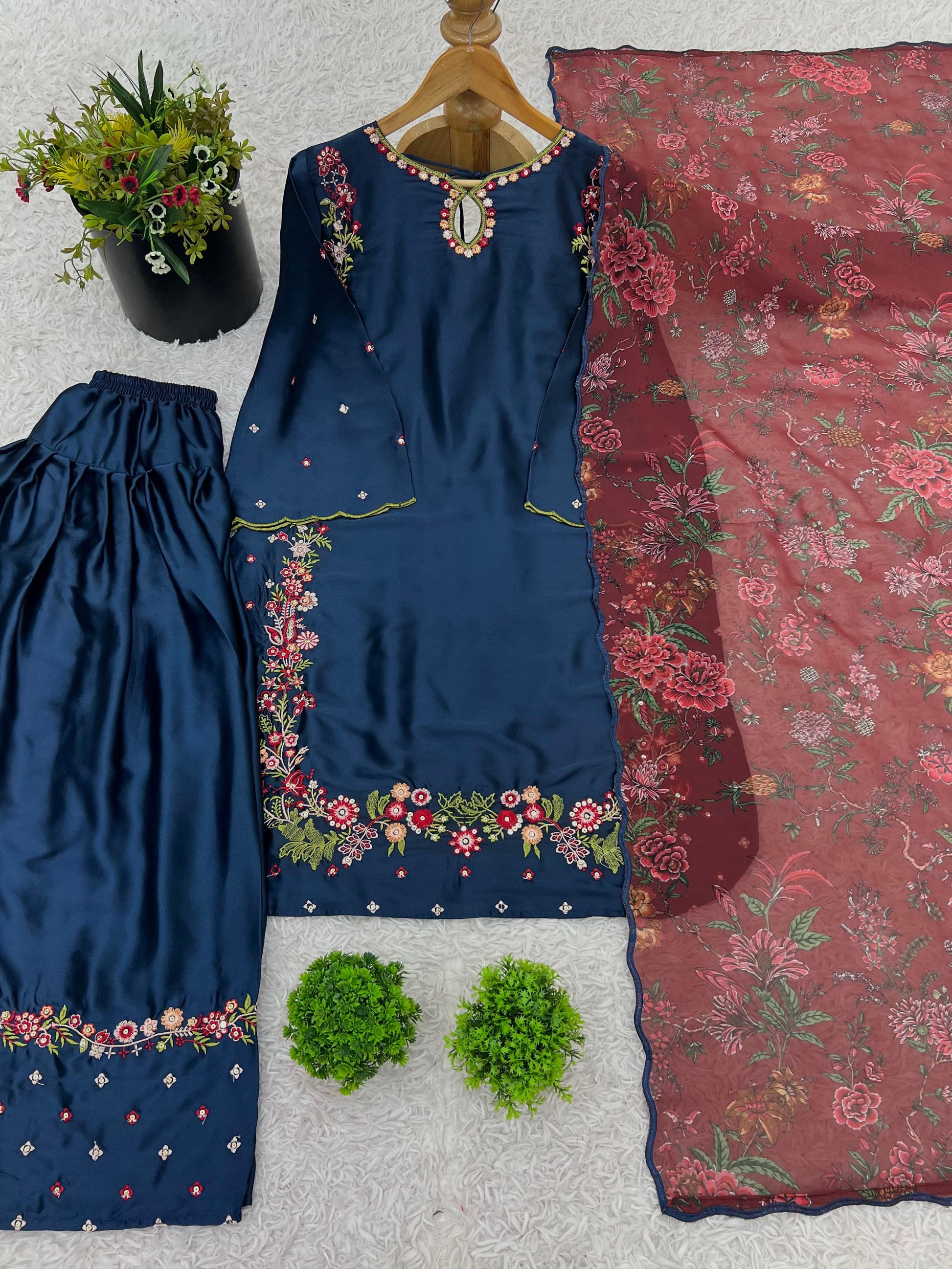 🌟 Royal Radiance in Crepe Silk Embroidered Elegance You Can Wear ✨