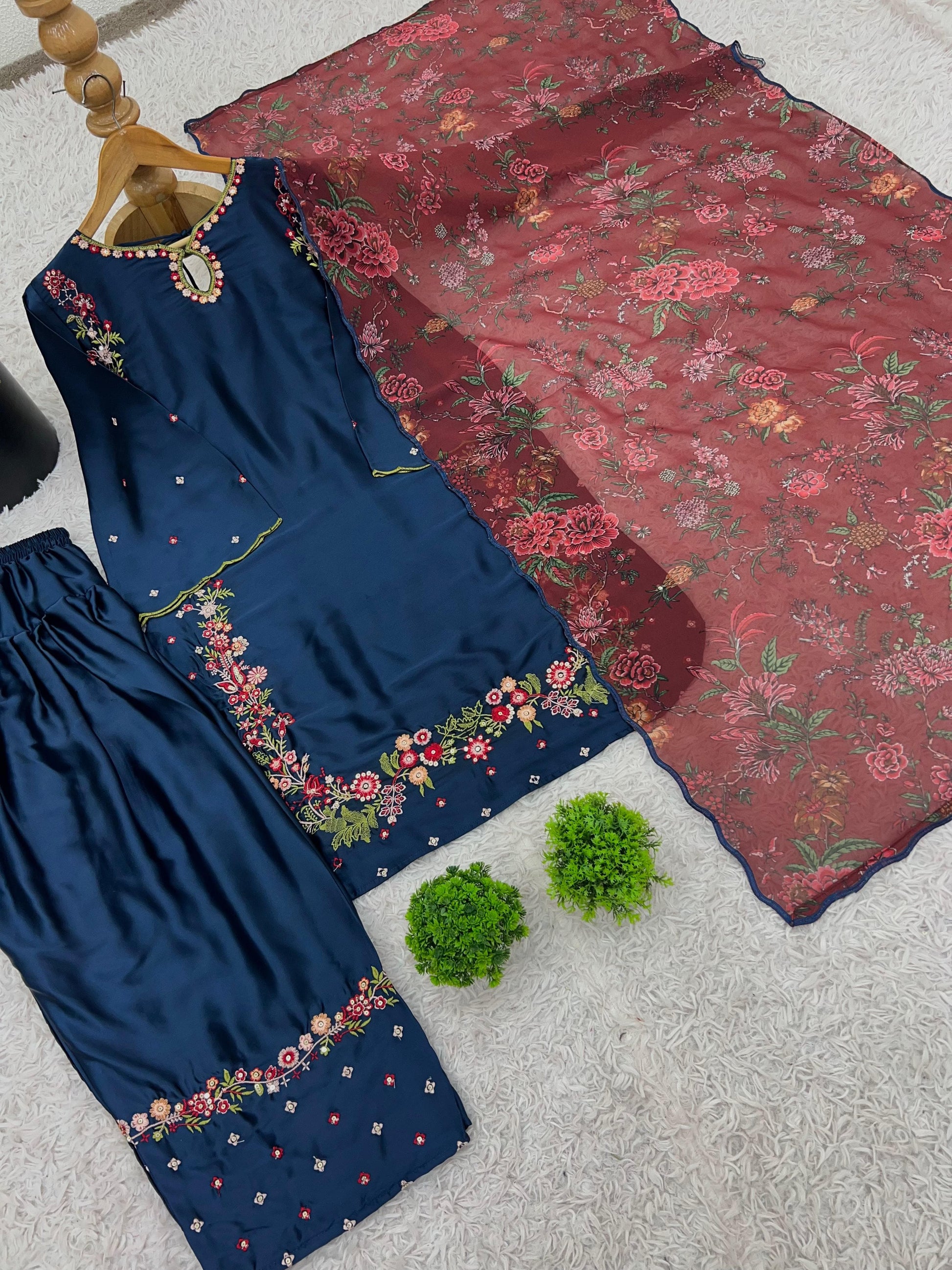 🌟 Royal Radiance in Crepe Silk Embroidered Elegance You Can Wear ✨