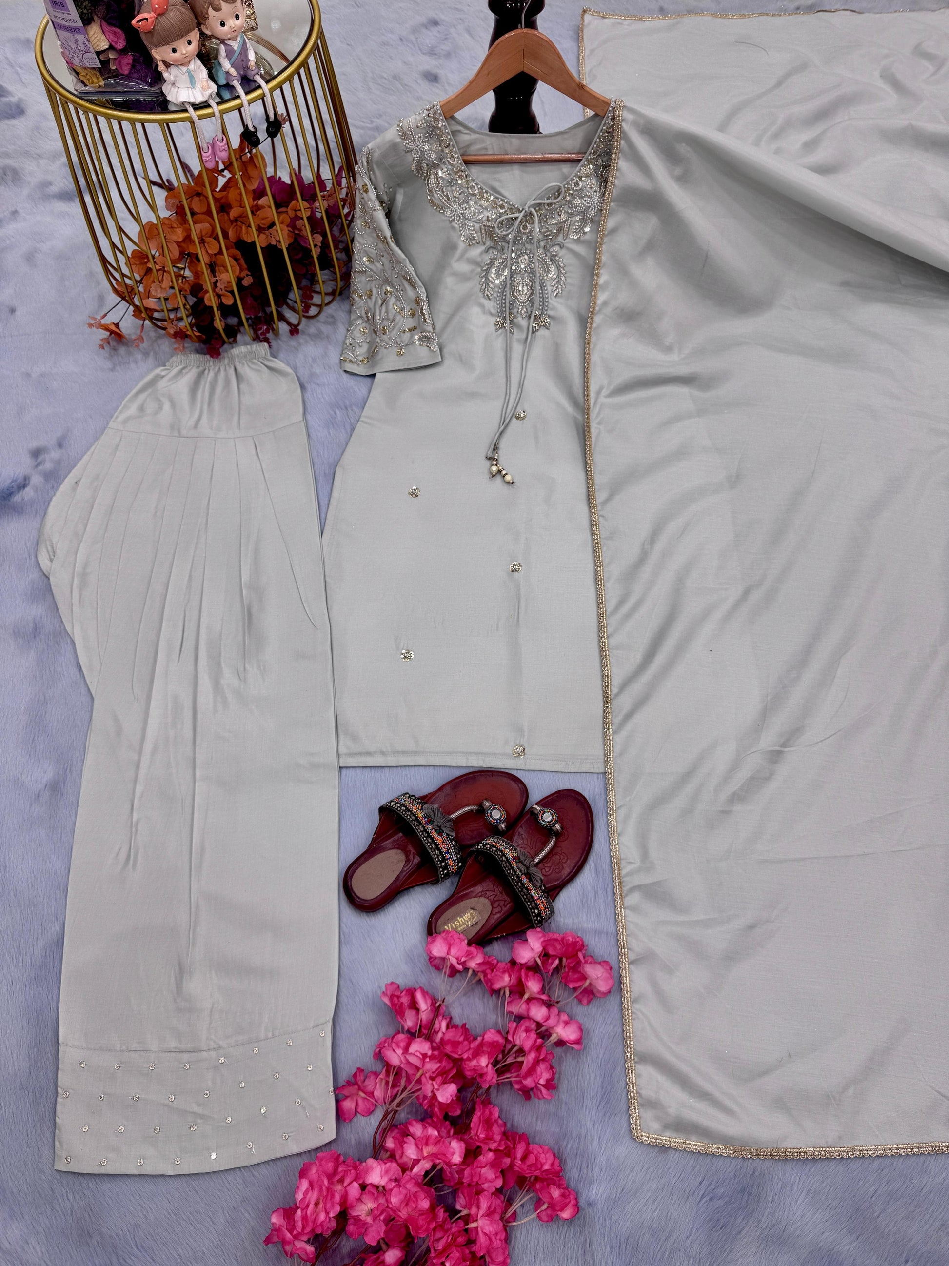 👗✨ Stunning Farshi Palazzo Set 👗✨