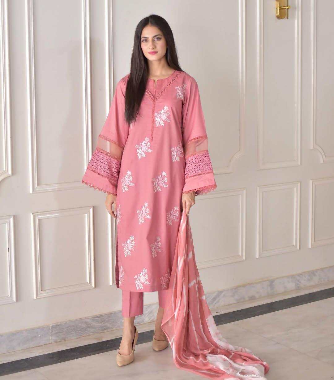 💎 Designer Wear Exclusive Suit in Roman Silk ✨