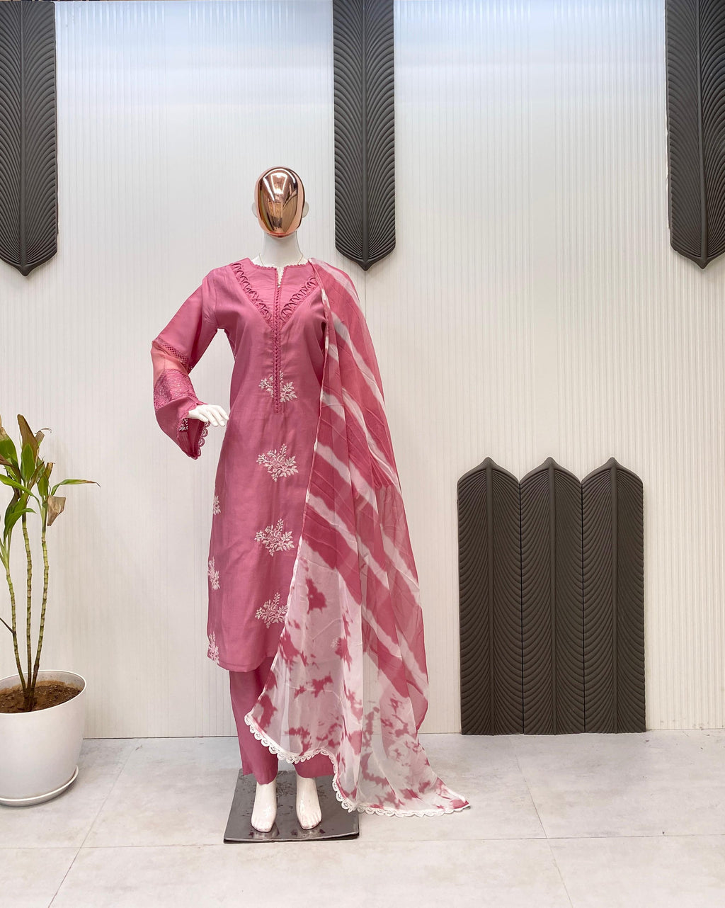 💎 Designer Wear Exclusive Suit in Roman Silk ✨