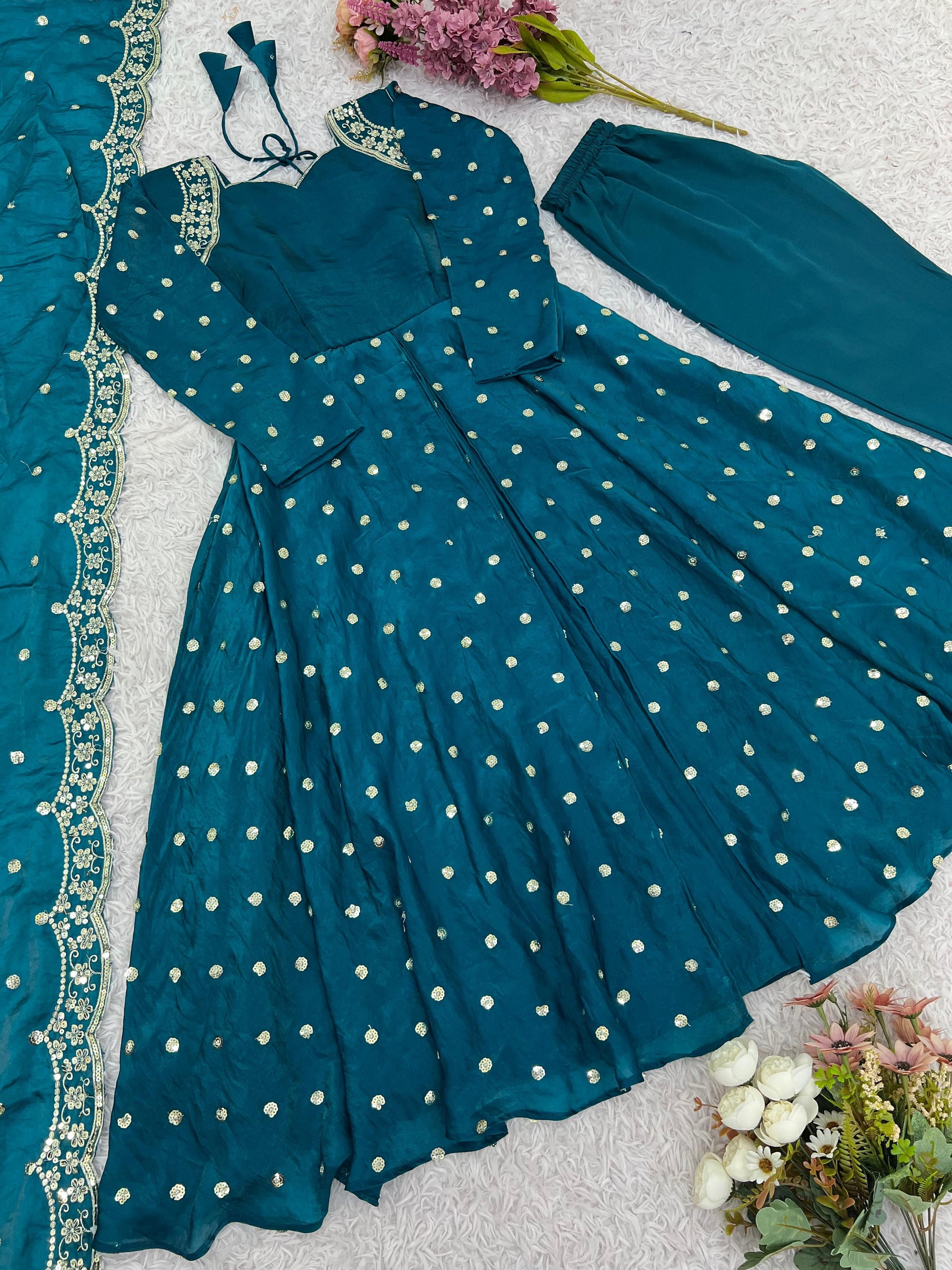 👗💥 Heavy Designer Party Wear Gown Set 💥👗