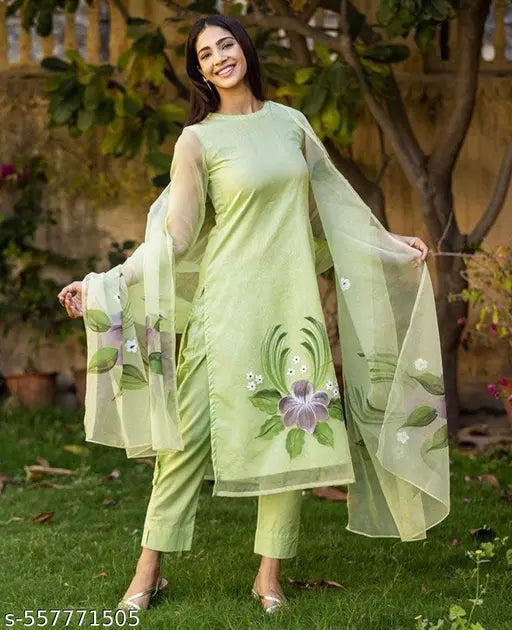 🌿 Elegance – Viscose Silk Kurta Set with Dupatta
