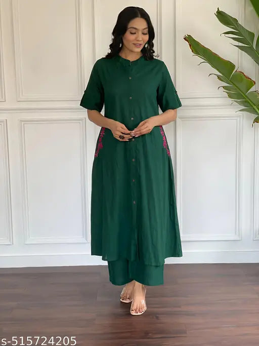 🏷️ Effortless Style – Cotton Kurta Set with Embroidered Pocket & Palazzo