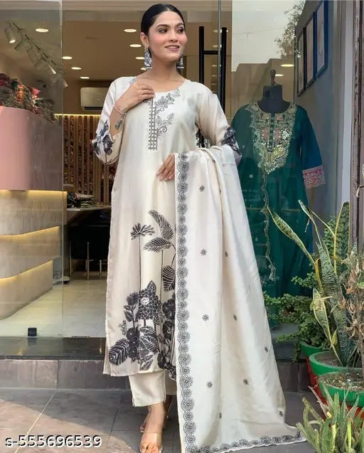 🤍 Elegant White Rayon Slub Kurta Set With Dupatta