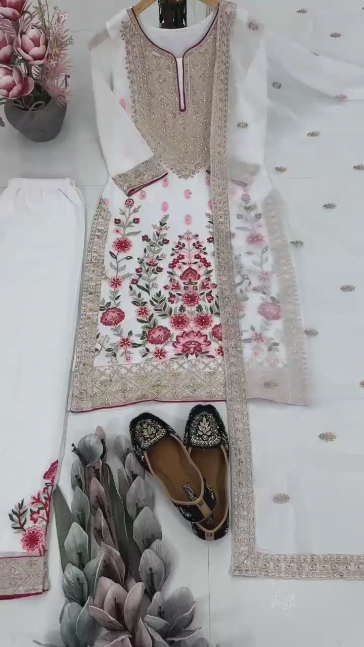 🌟 Royal Radiance: Real Mirror Embroidered 3-Piece Set 🌟