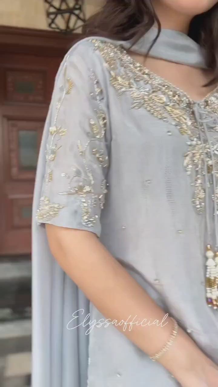 👗✨ Stunning Farshi Palazzo Set 👗✨