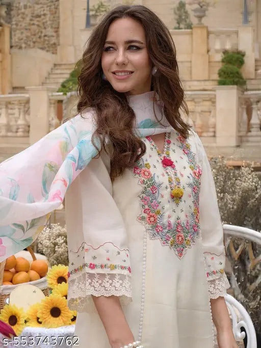 💫 Tasme Elegant Embroidered Kurta Set With Dupatta