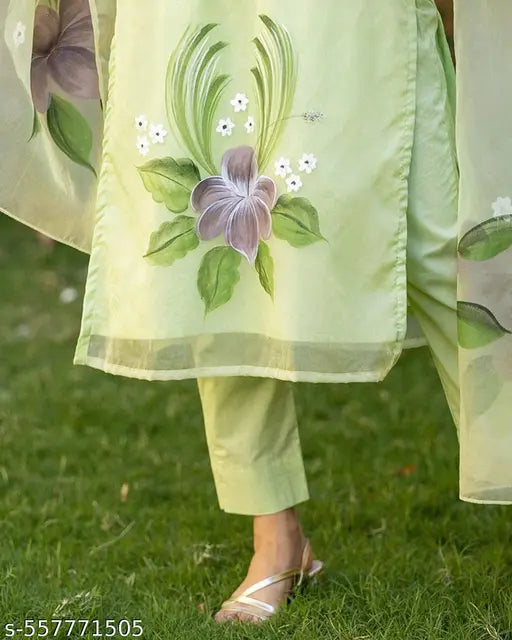 🌿 Elegance – Viscose Silk Kurta Set with Dupatta